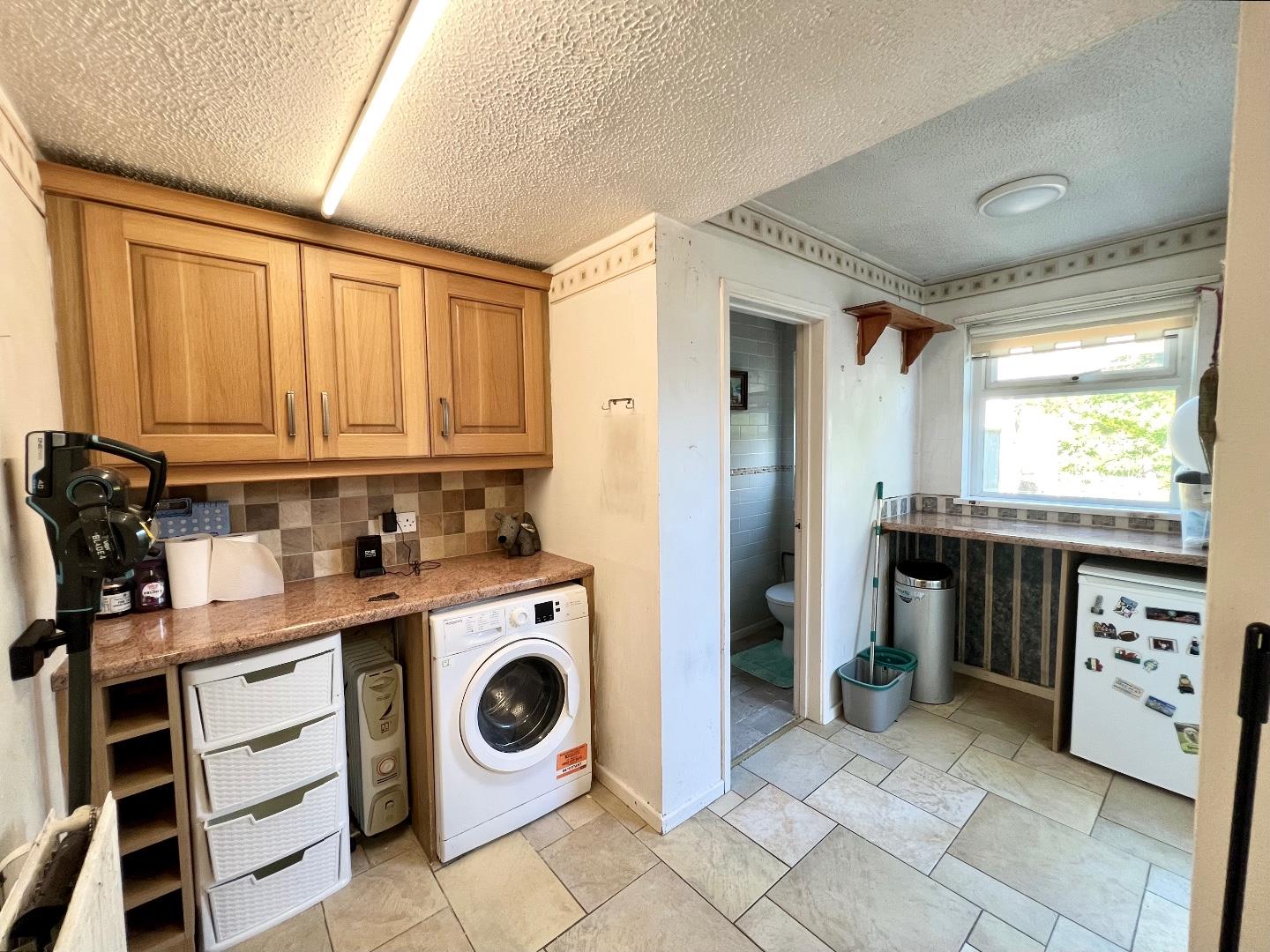 Glenwood Close, Coychurch, Bridgend County Borough, CF35 5EU